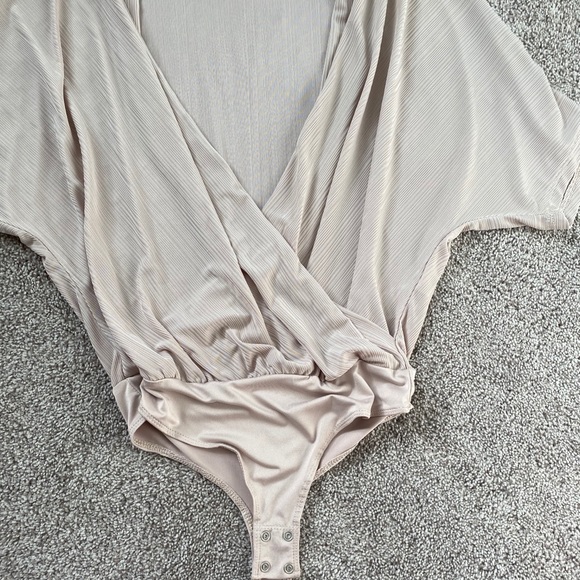 Dynamite wrap low bodysuit - Picture 5 of 6